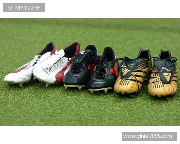 足球明星换鞋瞬间大揭秘 看他们如何挑选比赛战靴提升实力